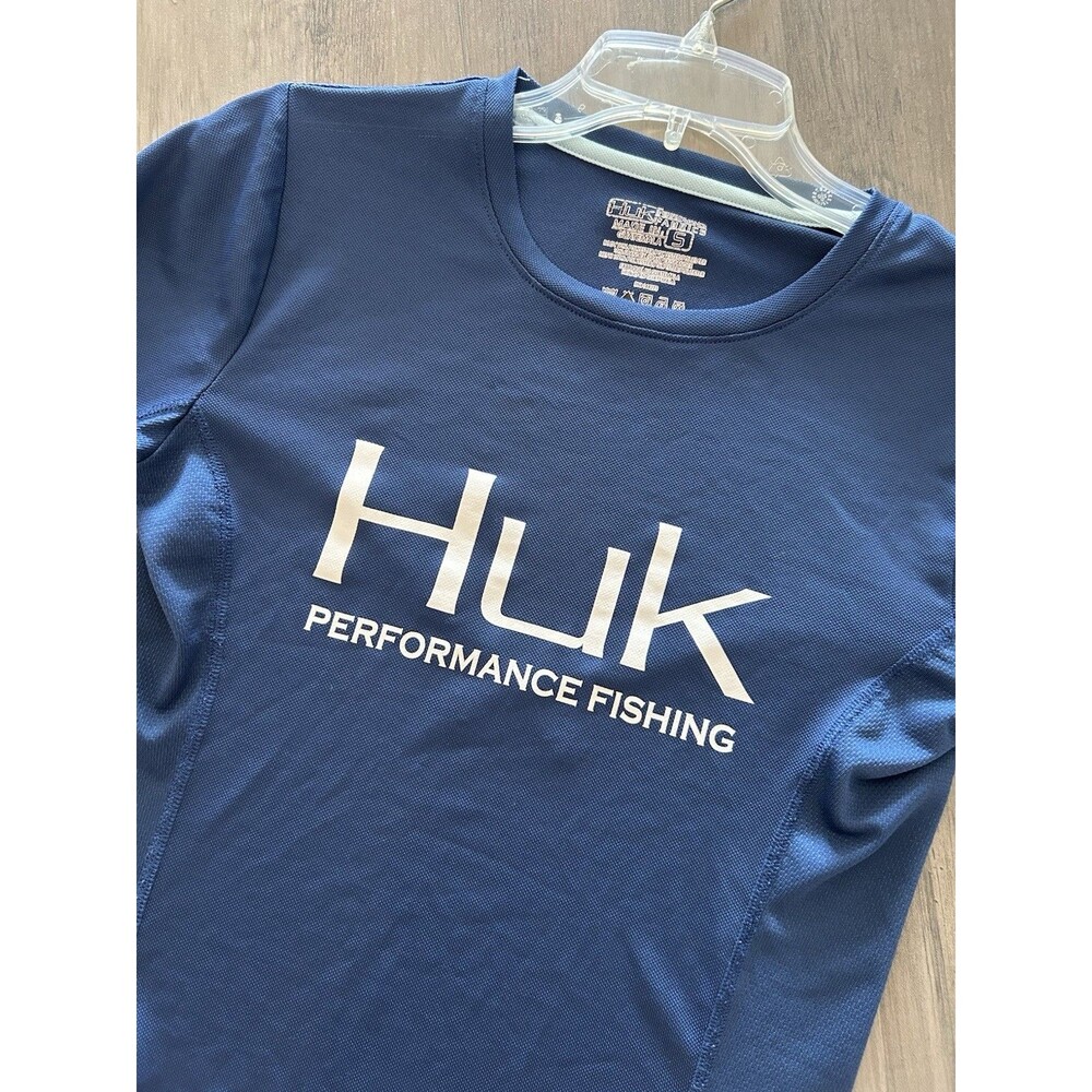 Huk Women's Icon Long Sleeve Fishing Shirt Sky Blue Size Small
